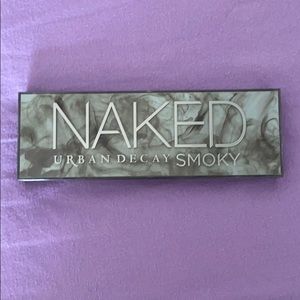 Gently Used Urban Decay Smoky Naked Palette